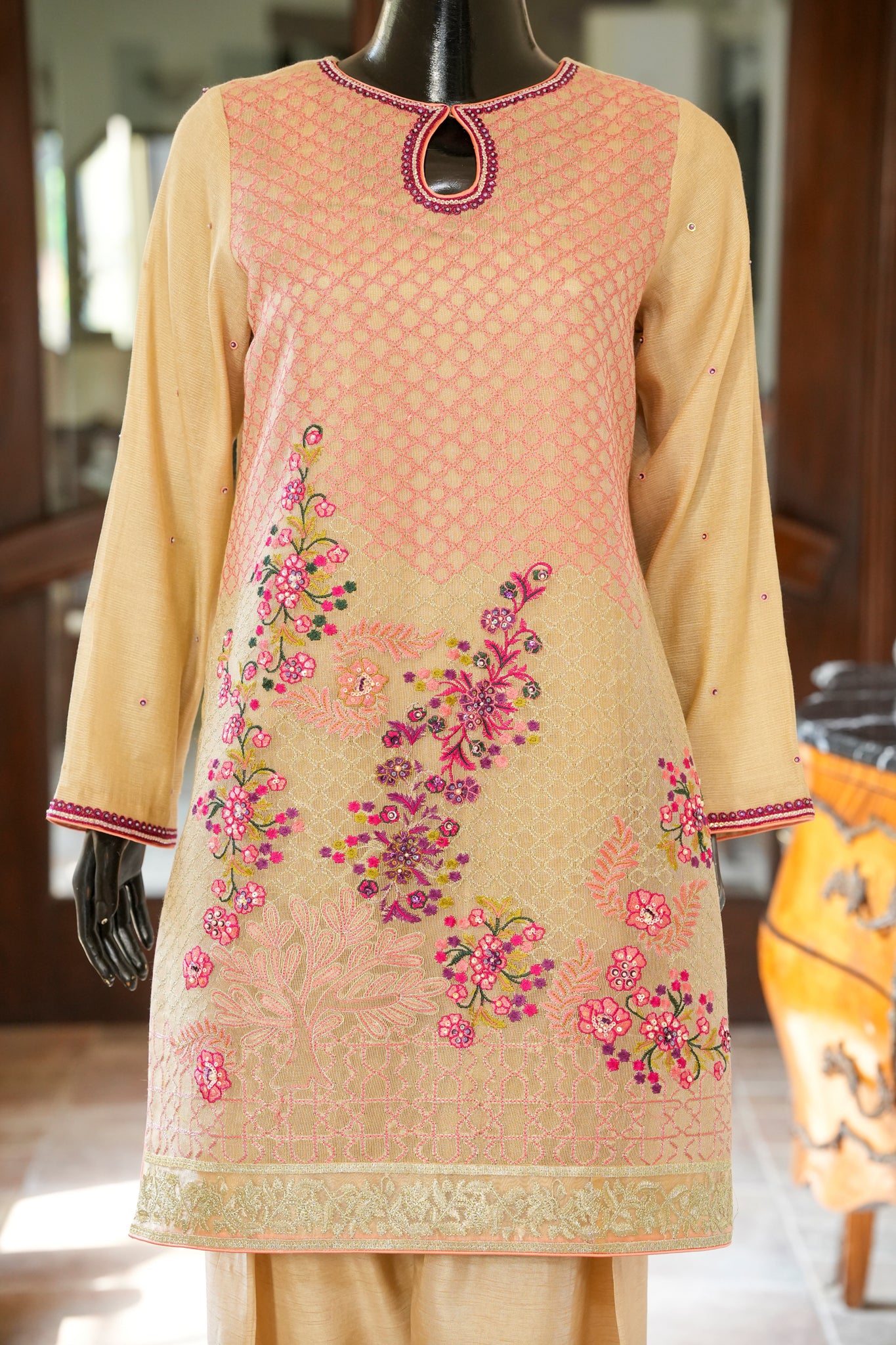 Beige Floral