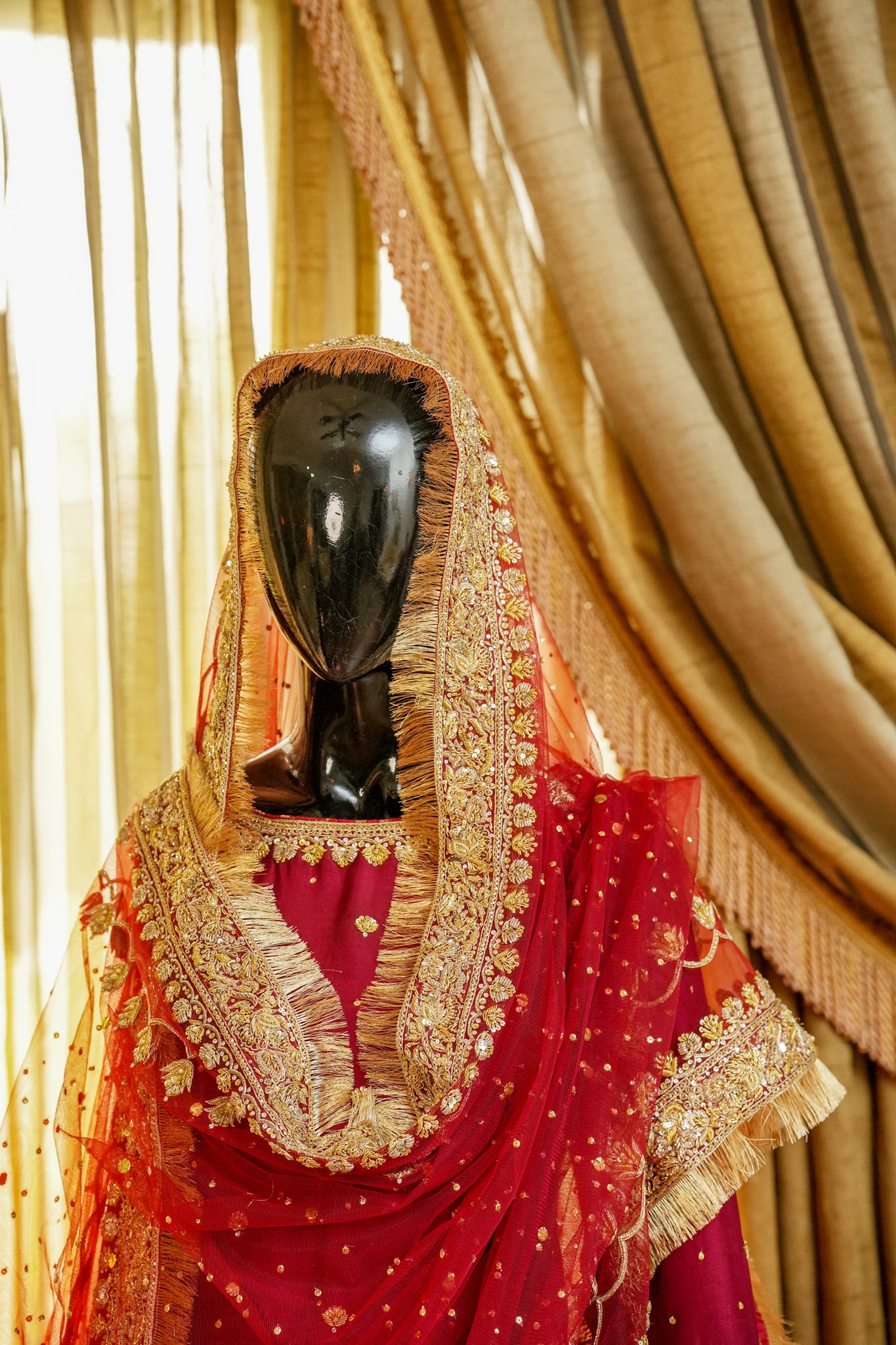 Laal Bahar