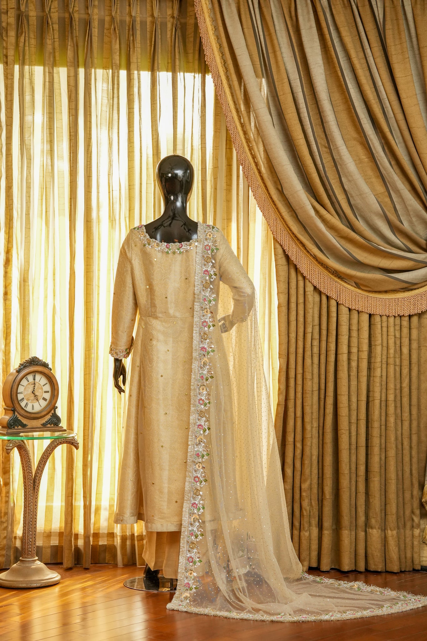 Kundan Ivory