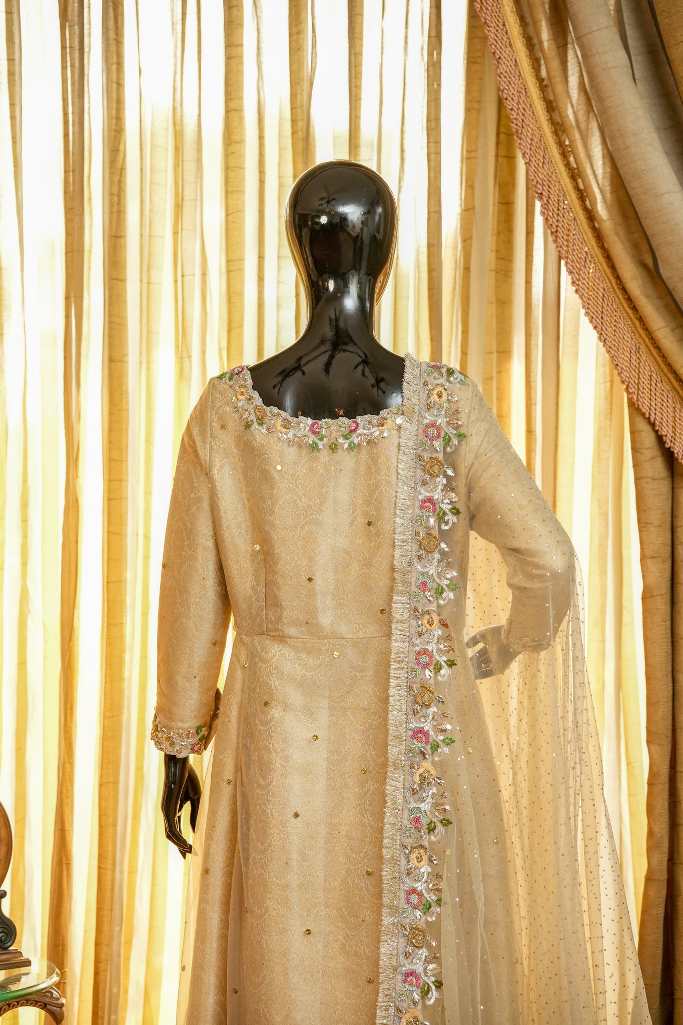 Kundan Ivory