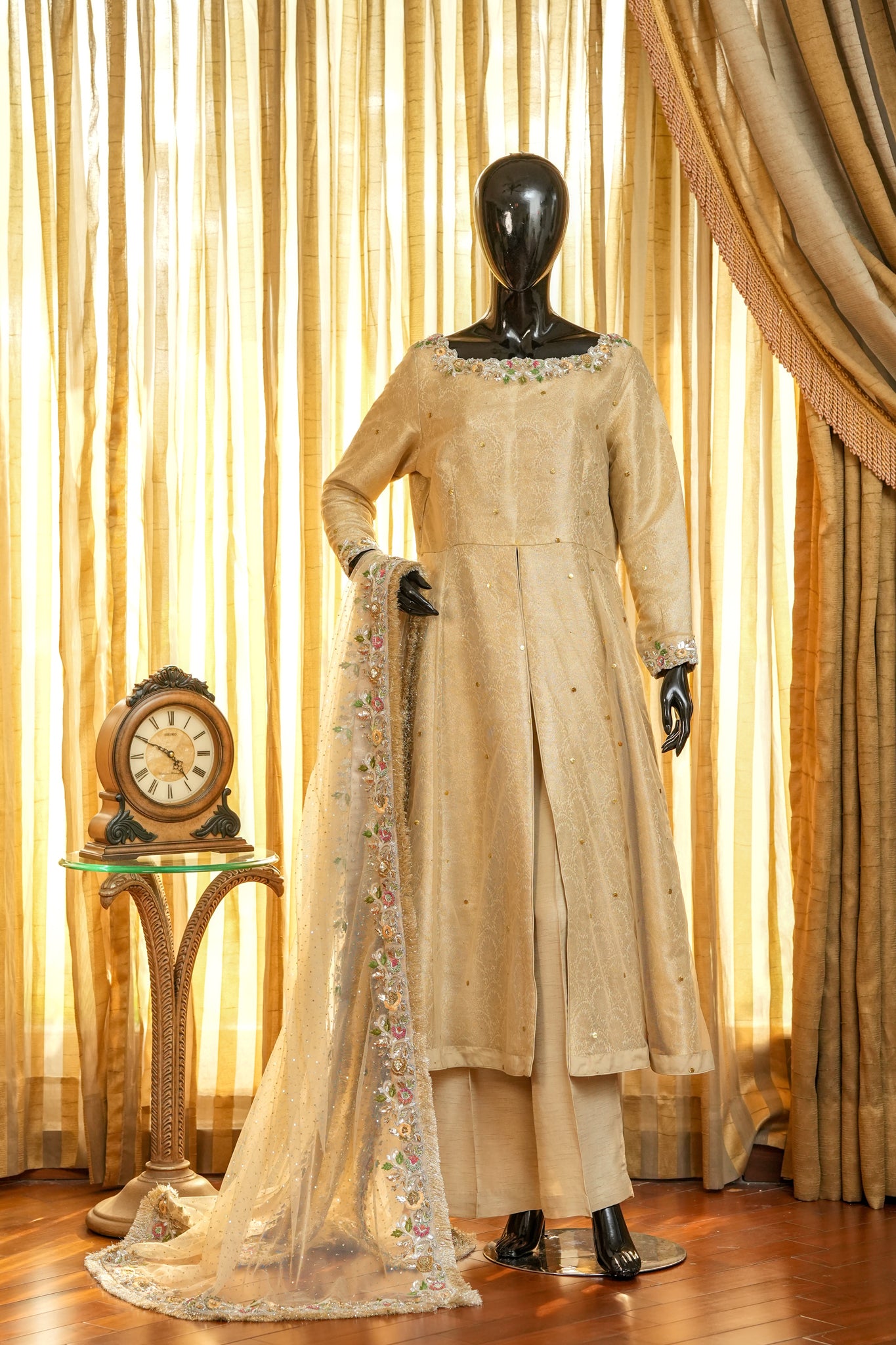 Kundan Ivory